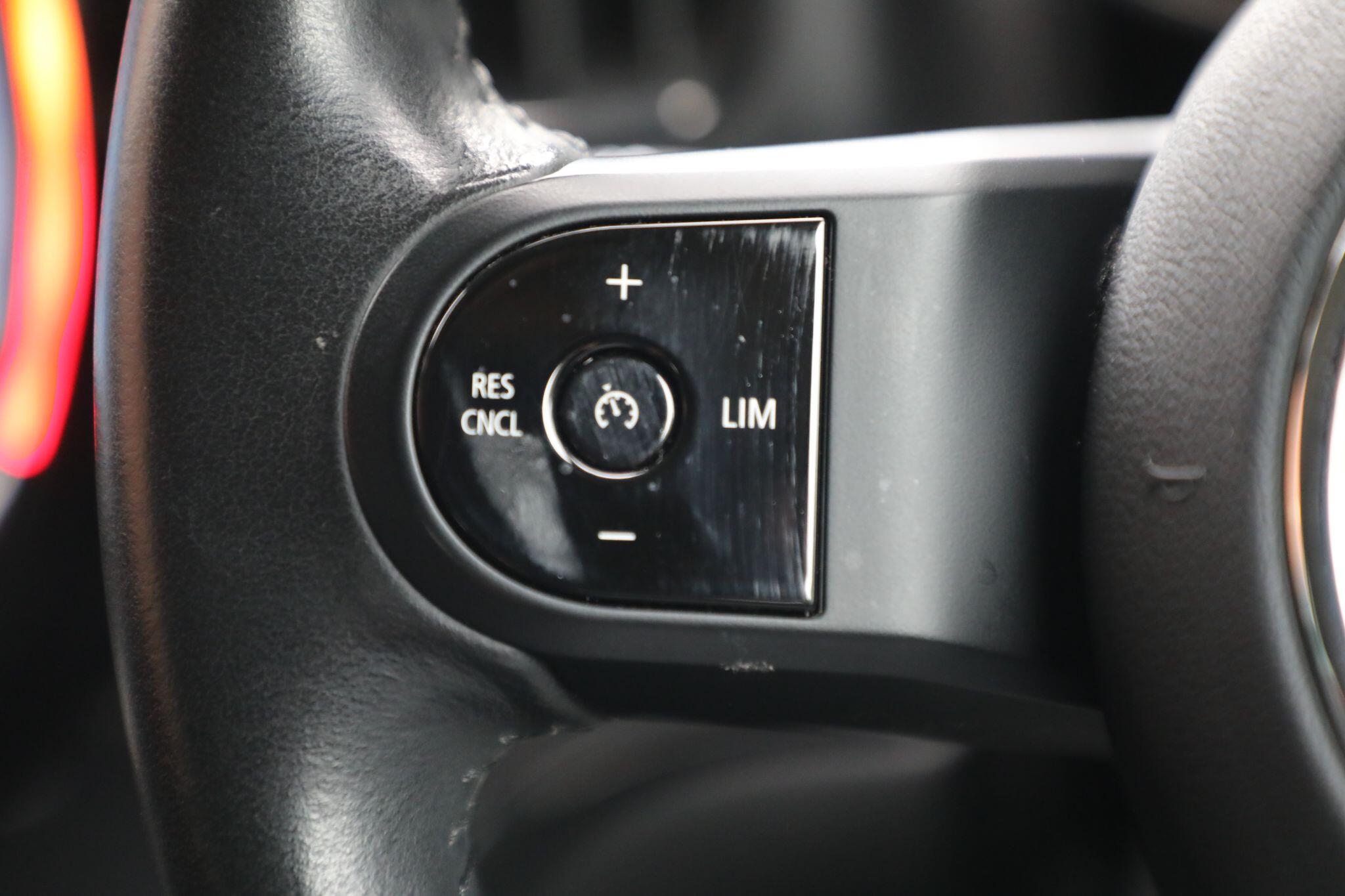 Large vehicle image